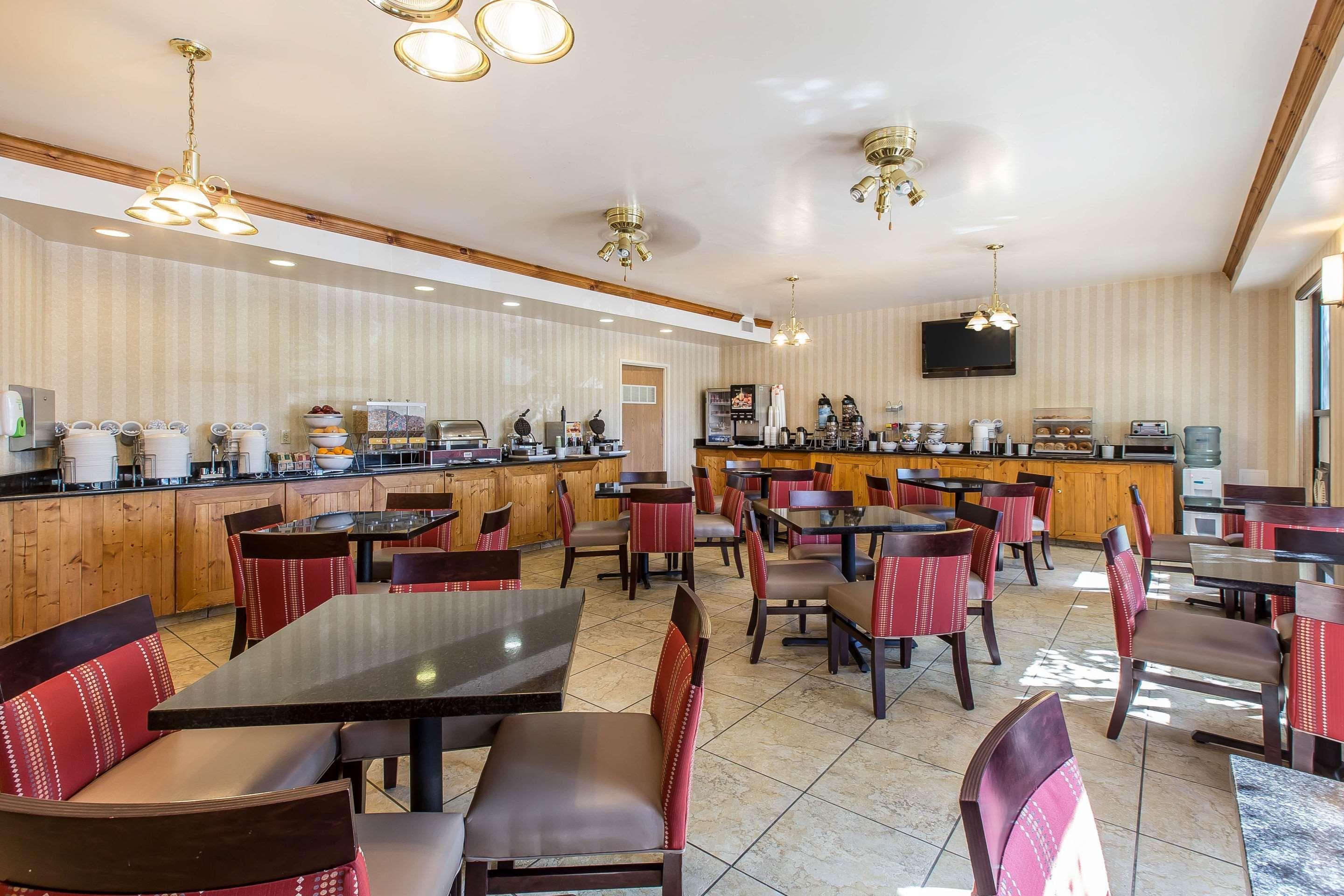 Comfort Summit County Hotel 2*